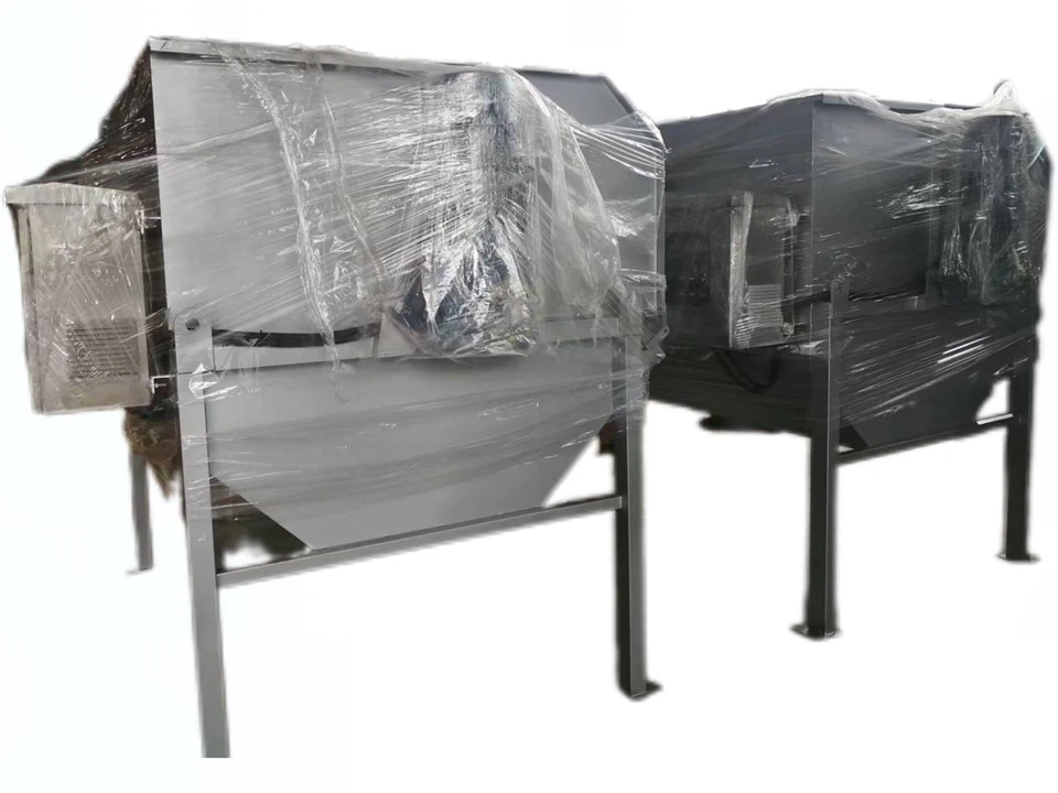 Sistem de microfiltrare a apei